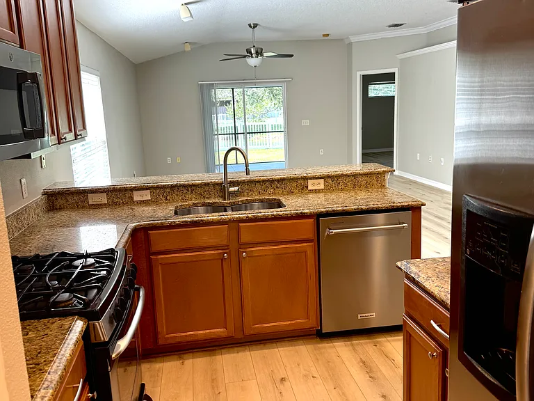 6115 Blue Runner Ct — Photo 21