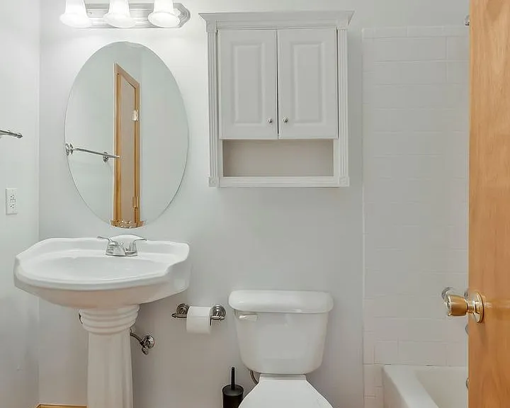4857 Torbay Dr — Photo 24
