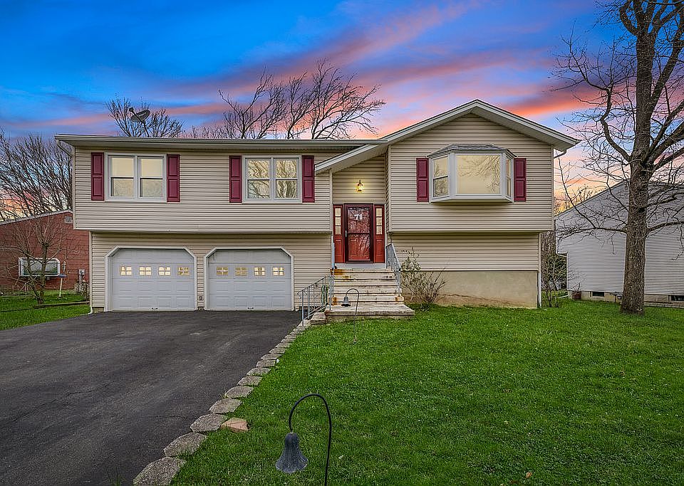 Updated Siding,Windows,Door