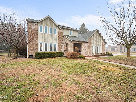 2nd image of 1134 Laura Ln