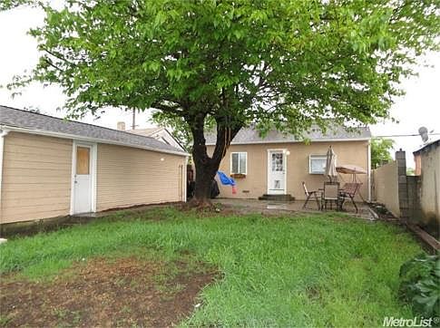 2nd image of 2649 Taft St