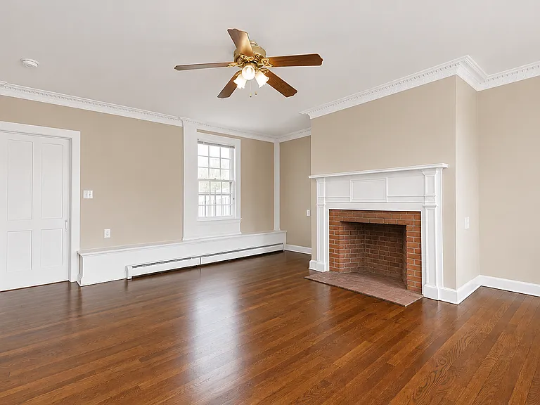562 Amity Rd #D — Photo 8