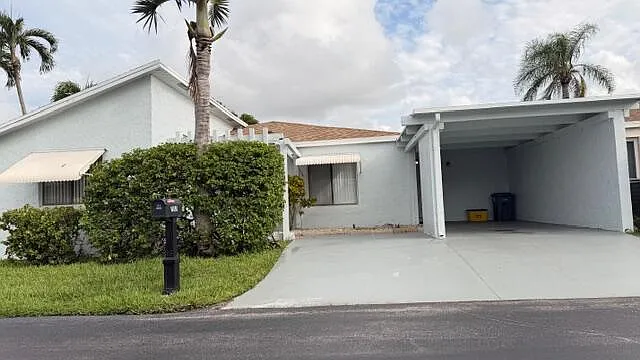 3 bed, 2.0 bath, 1529 sqft, $2,250 — Photo 2