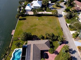 4561 Pebble Bay S, Indian River Shores, FL 32963