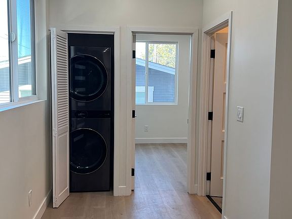2nd image of 4173-4181 Georgia St #4175