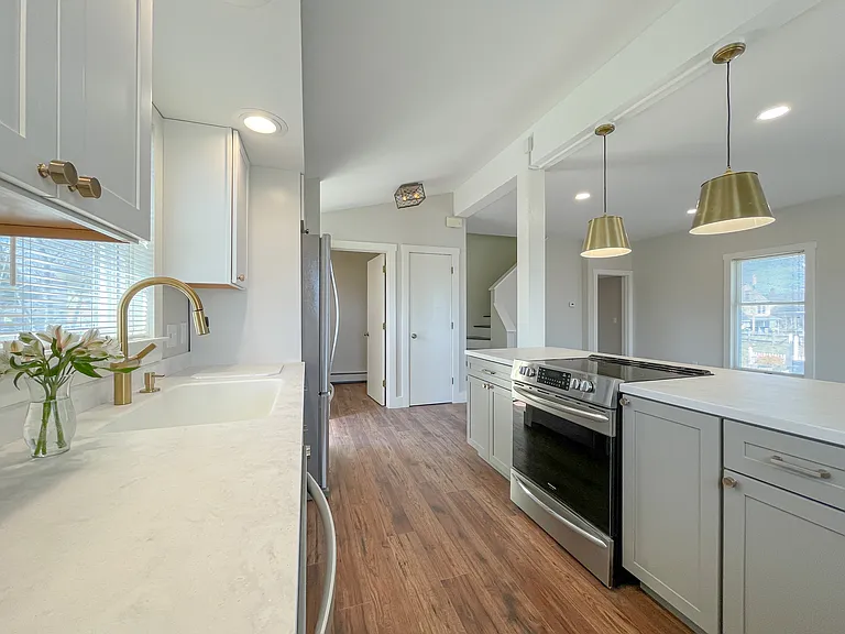 300 Preble St #R — Photo 12