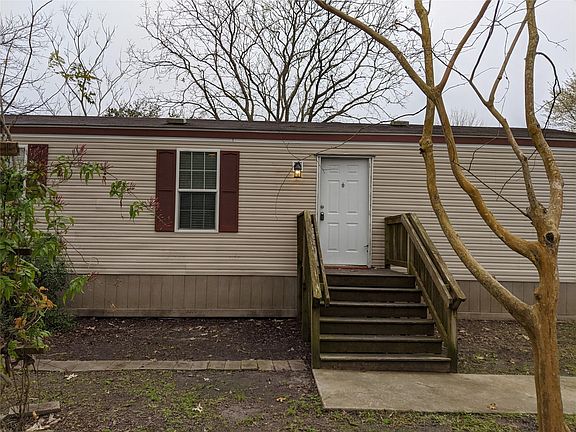 2nd image of 524 Louisiana Ave Trlr 36