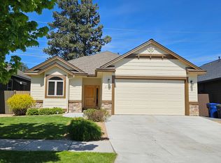 61186 Geary Dr, Bend, OR 97702