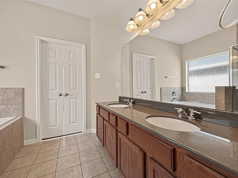 9118 Cavalier Ln — Photo 34