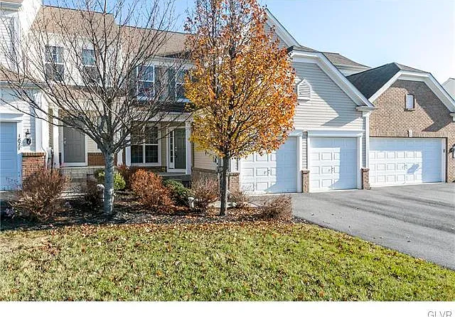 1869 Emerald Dr — Photo 11
