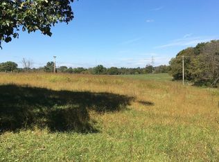 18 Forest Hill Dr, Lawrenceburg, KY 40342