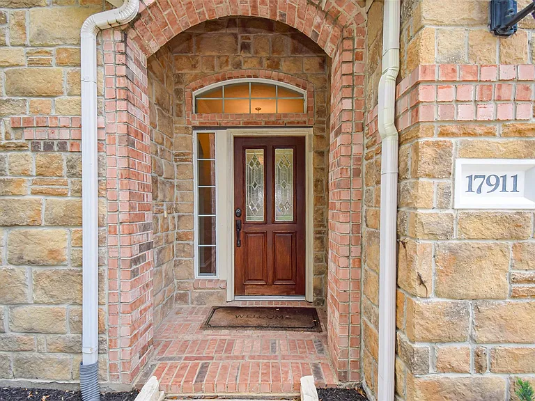 17911 Serene Shore Dr — Photo 7