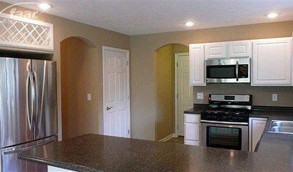 5th image of 16 Burton Estates Dr