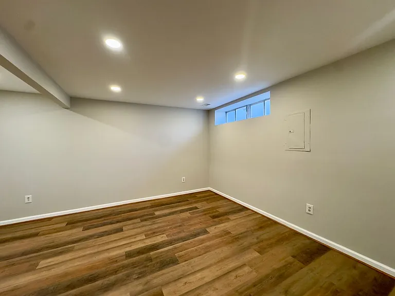 812 S Paca St — Photo 16