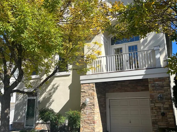 2 Barbican Way, Baltimore, MD 21208