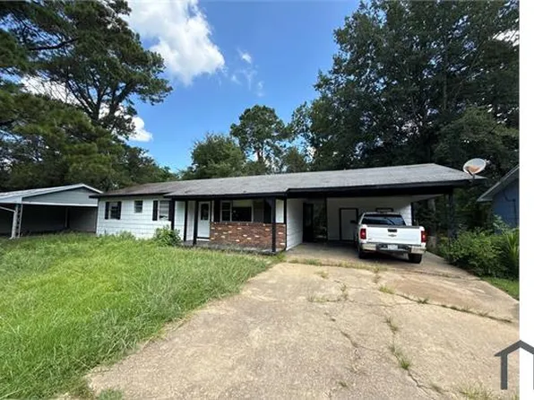 1054 Deryll St, Jackson, MS 39212
