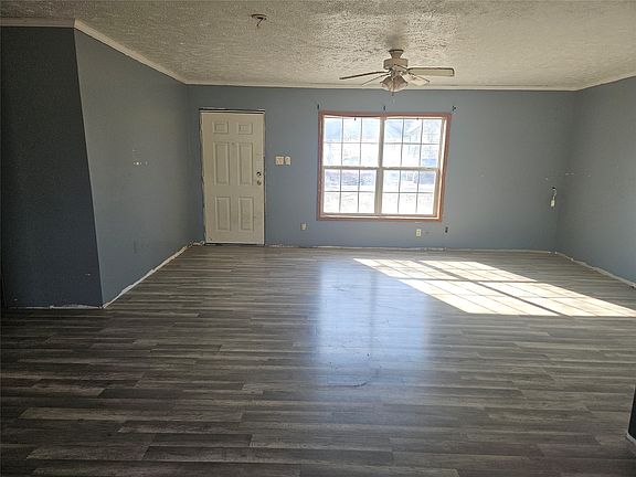 4th image of 301 NE C St