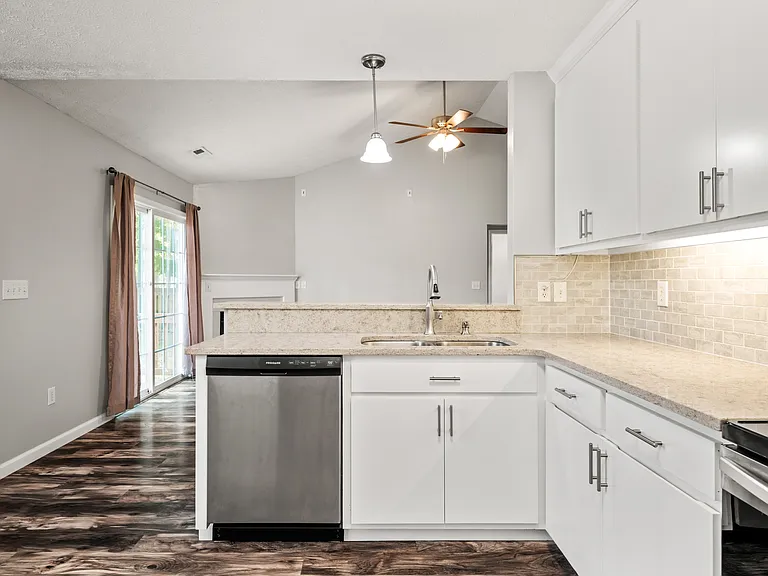 2099 Yacht Club Rd — Photo 18