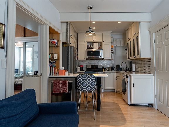 4th image of 68 Phillips St APT 6