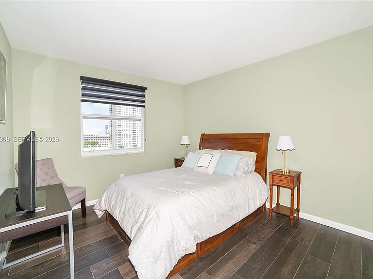 17150 N Bay Rd #2914 — Photo 39