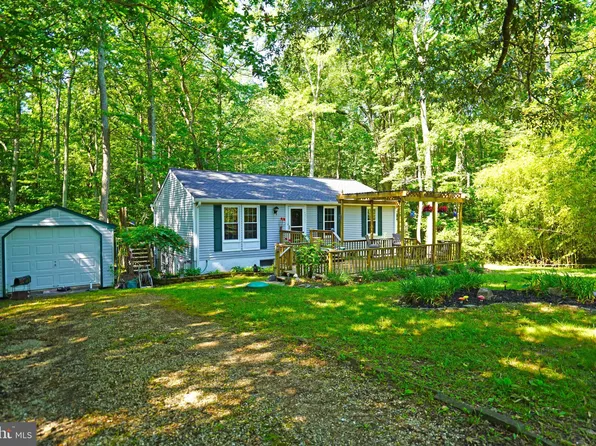 45705 Robinson Ct, Great Mills, MD 20634