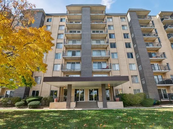 5400 Walnut Ave Unit 510, Downers Grove, IL 60515
