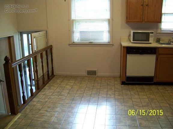 Kitchen Eating Area