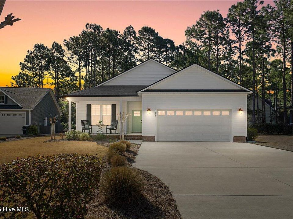 1st image of 3695 Willow Lake Drive SE