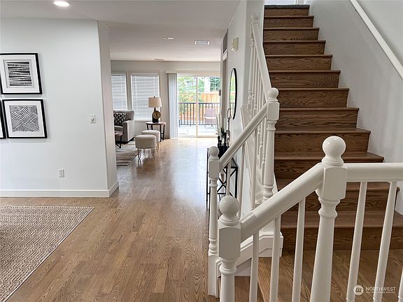 5th image of 34607 Cranberry Court SE