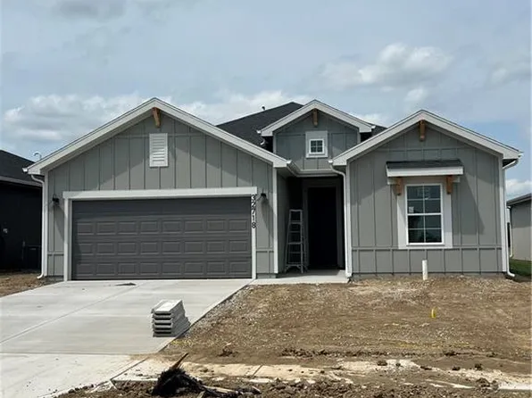 32718 W 176th Ter, Gardner, KS 66030