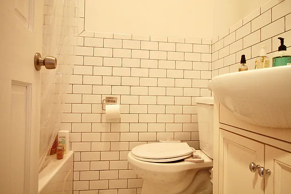 Rented by Grand & Co. | media 19