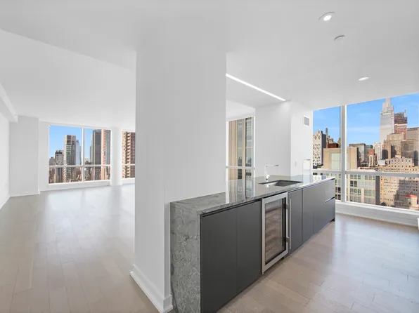 400 Park Avenue South image 8 of 26