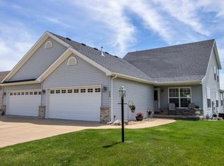 706 Sedgegrass Dr, Champaign, IL 61822