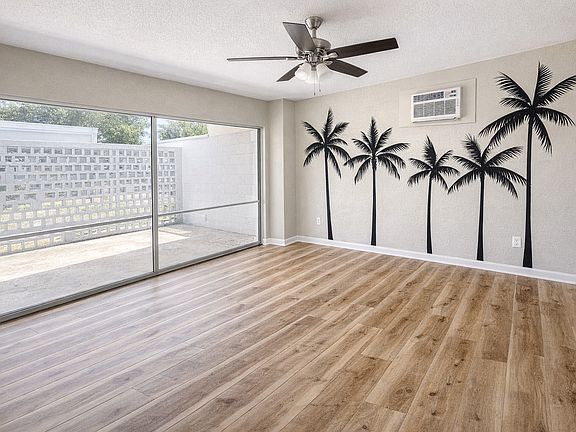 2nd image of 807 S Moody Rd APT B1