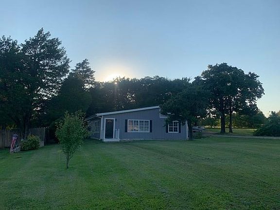 3rd image of 404 Cocopa Dr