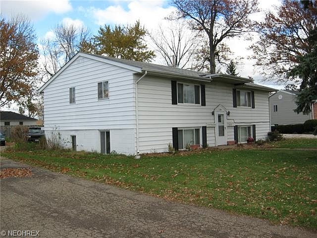 2nd image of 1208 Tower Blvd
