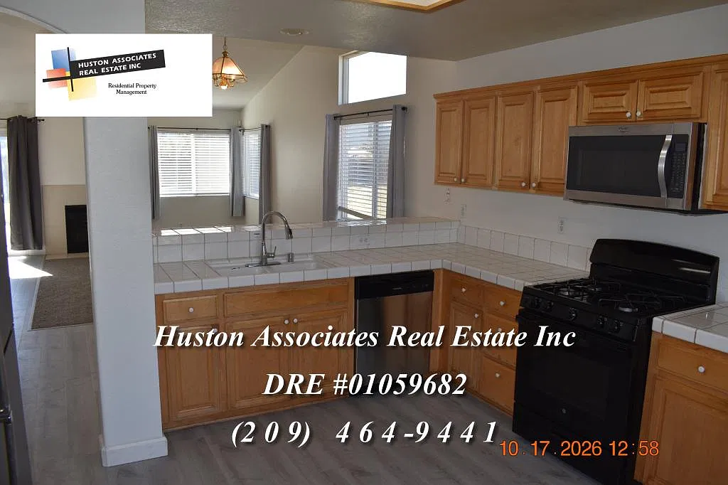 4239 Felicitia Ct — Photo 4