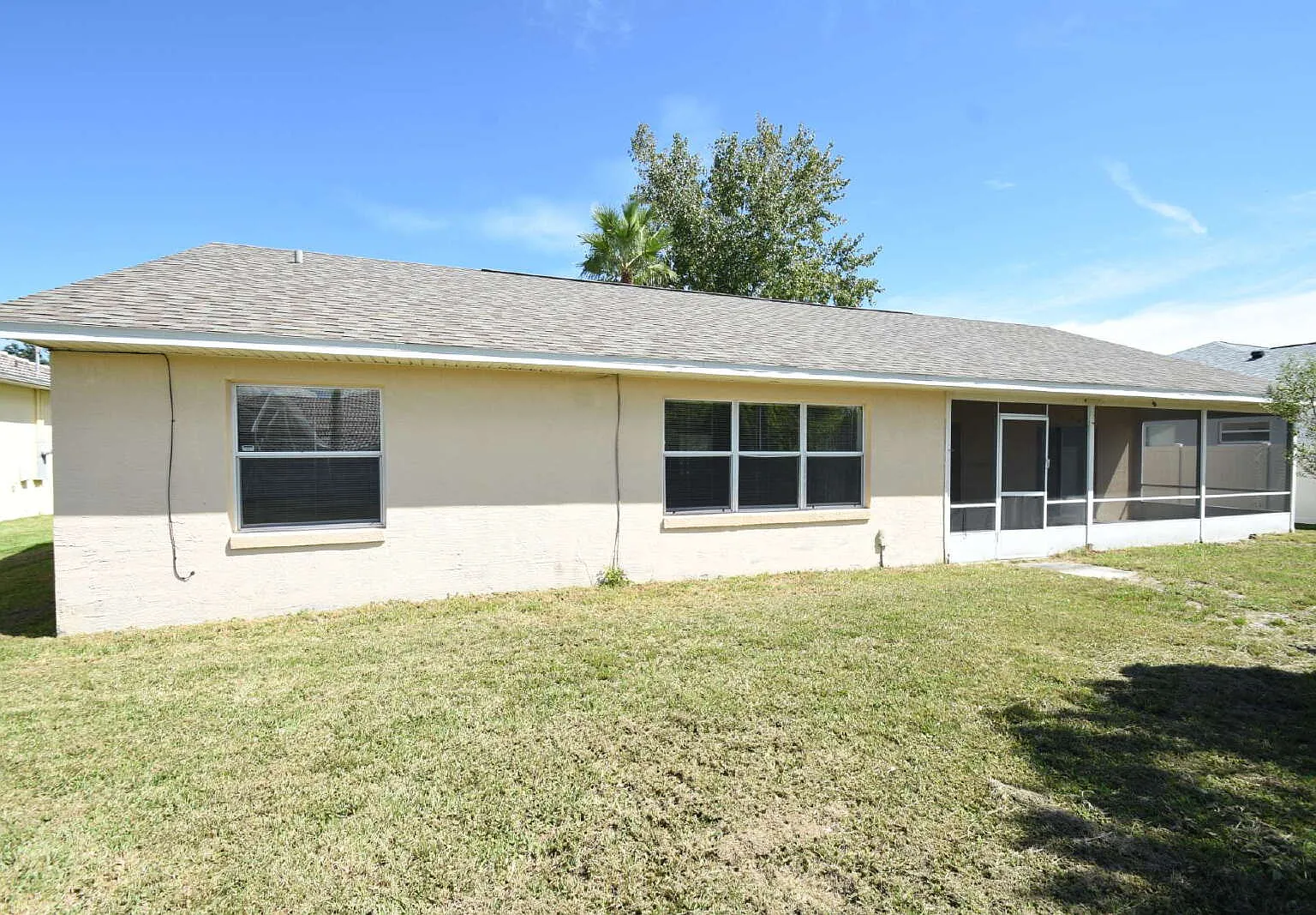 3 bed, 2.0 bath, 1691 sqft, $2,000 — Photo 2