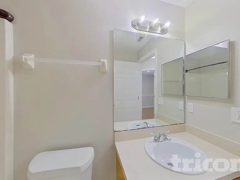 2438 Pine Chase Cir — Photo 14