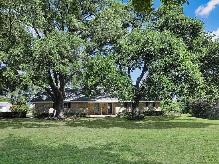 10920 Hartrick Bluff Rd — Photo 19