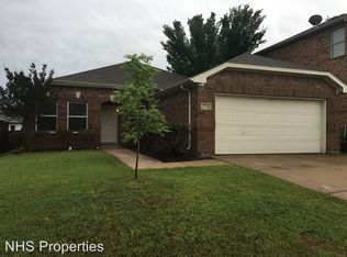 3724 Sapphire St, Fort Worth, TX 76244