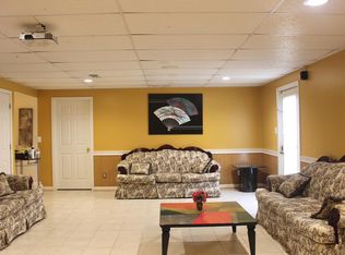 5799 Valley View Dr, Alexandria, VA 22310