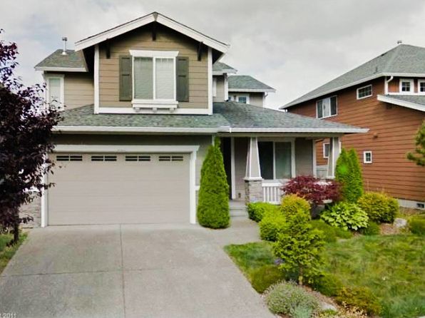 215 Chelan Ave NE