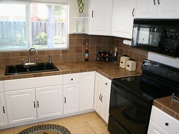 5th image of 1570 Orangewood Dr