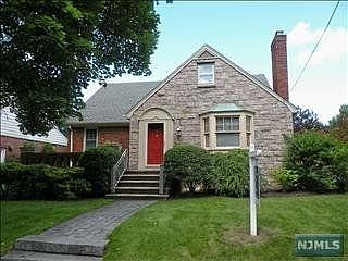 2nd image of 6 Golf Ave
