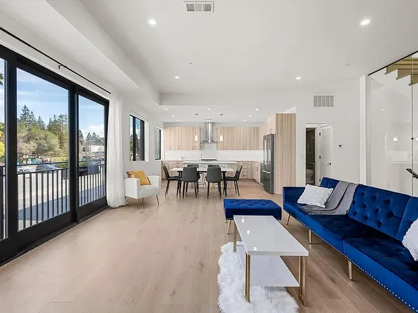 910 Woodside Rd, Redwood City, CA 94061