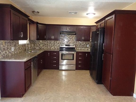 4th image of 2216 W 19th St