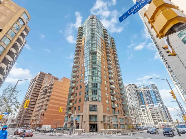 445 Laurier Ave W #701, Ottawa, ON K1N 6R4