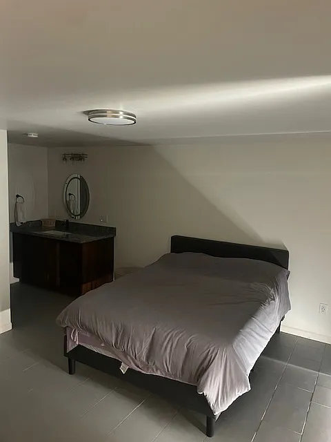 1 bed, 880 sqft, $1,400 — Photo 4