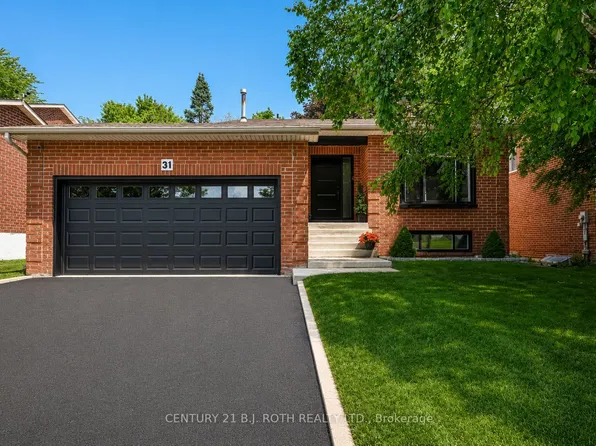 31 Kingston Rd, Newmarket, ON L3Y 5W5